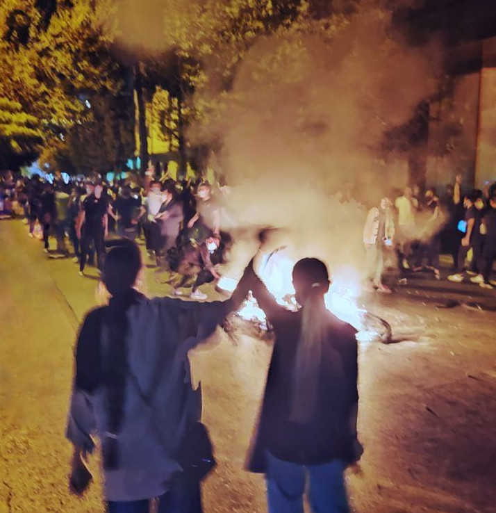 Read more about the article Proteste im Iran – Redebeitrag über Solidarität
